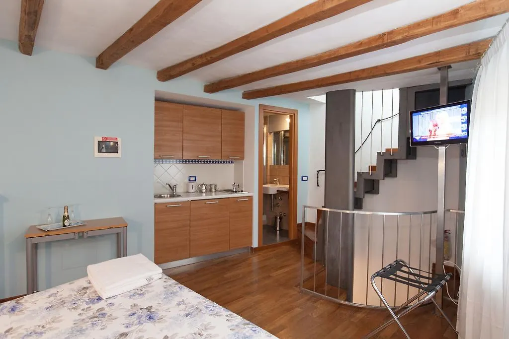 Hotel L'Ancora Riomaggiore 2*,  Italia